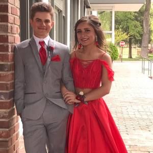 Meet your Posher, Leslie